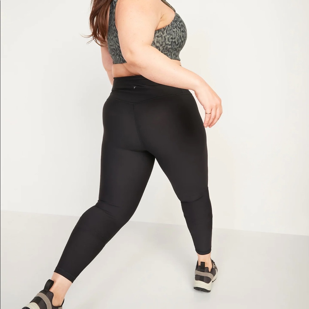 NWT Old Navy Extra High Rise Powersoft Leggings